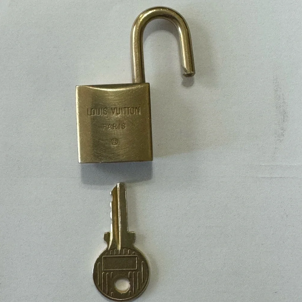 Louis Vuitton Lock & Key #?